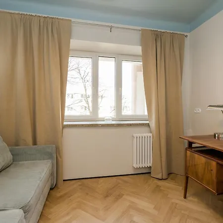 Shortstaypoland Nowolipki B173